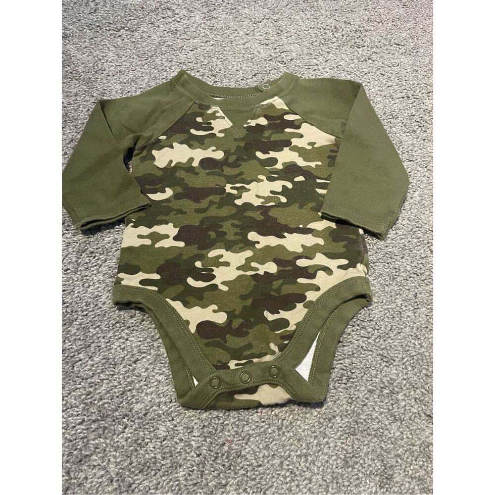 Garanimals Unisex 12 Month One Piece Camoflage Outfit